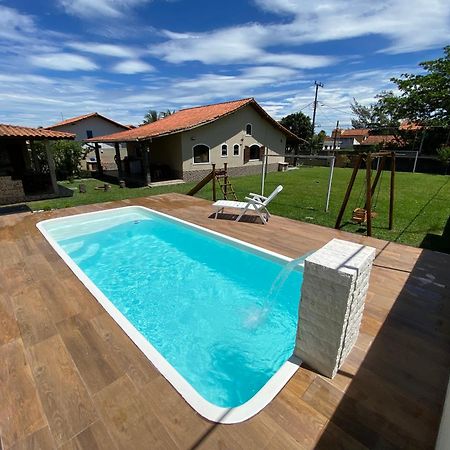 Casa Bem Espacosa Com Piscina, Campo De Futebol E Area Gourmet A Um Quarteirao Da Lagoa De Praia Seca 아라루아마 외부 사진